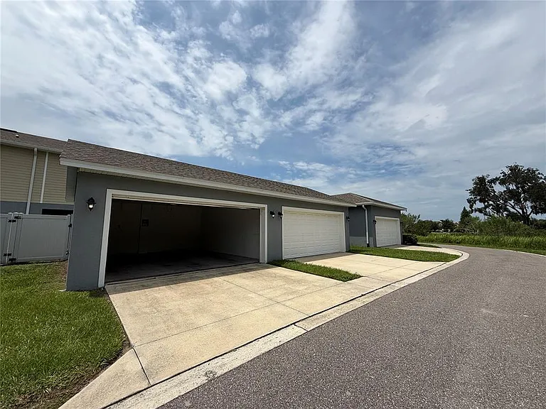 5072 Avalon Park Blvd — Photo 26