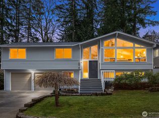 16819 NE 35th Pl, Bellevue, WA 98008