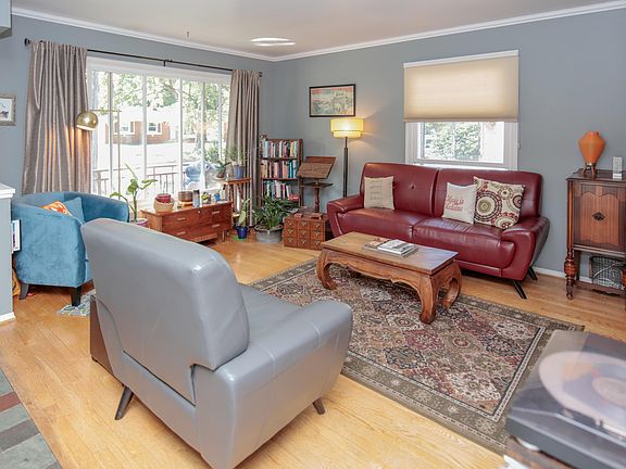 5th image of 6425 Sussex St
