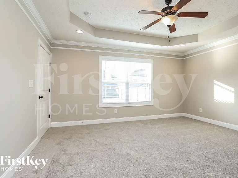 1032 Henry Place Blvd — Photo 8