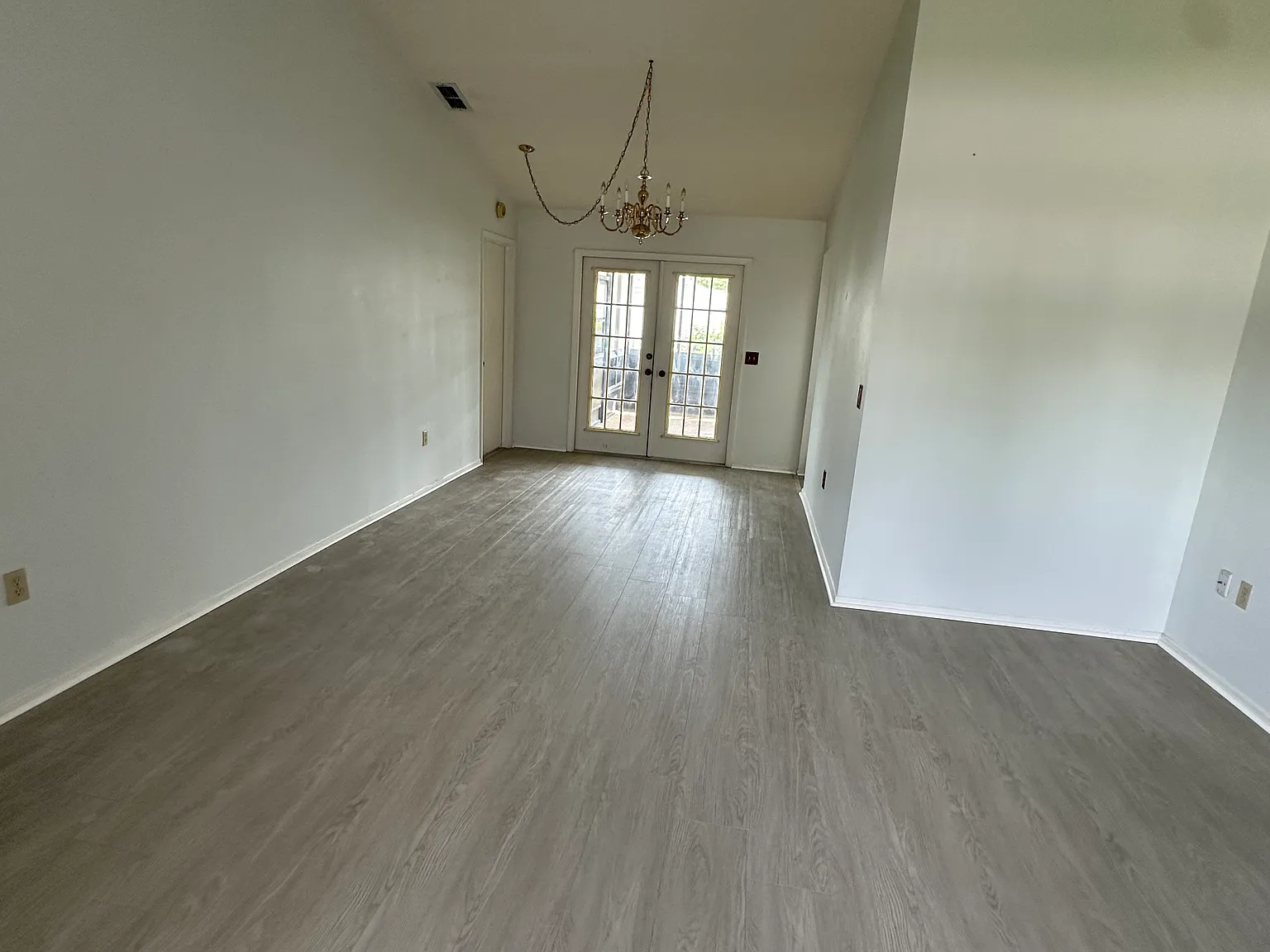 7624 Limington Dr — Photo 2