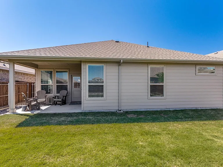 1808 Eridanus Dr — Photo 8
