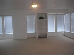 6244 25th Ave NE, Seattle, WA 98115