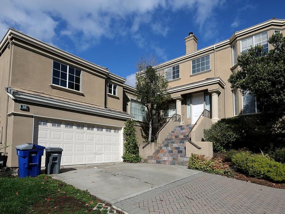 1st image of 38 Parkgrove Dr