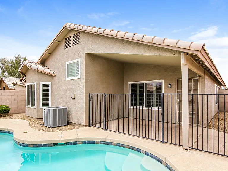 8645 W Paradise Dr — Photo 14