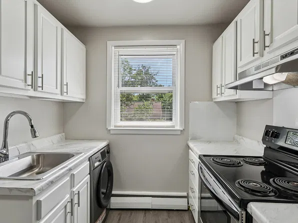 Hillside Pointe Apartments