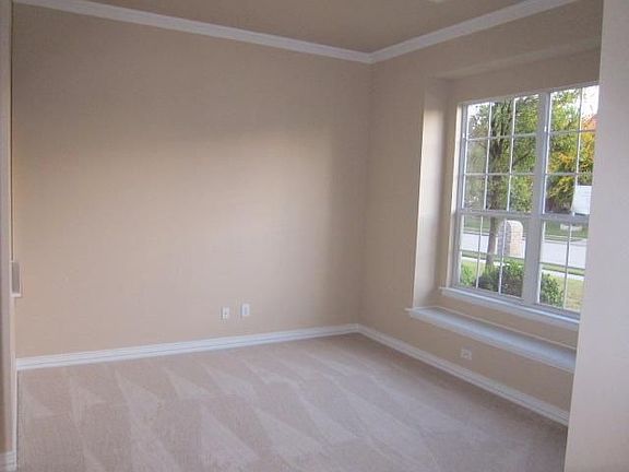 4th image of 2208 Crowbridge Dr
