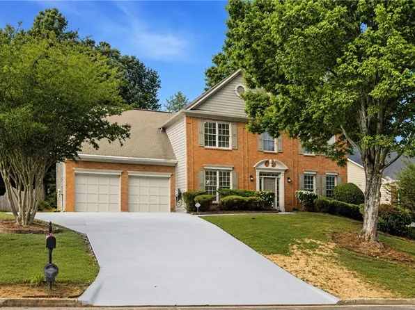 682 Mountain Oaks Pkwy, Stone Mountain, GA 30087