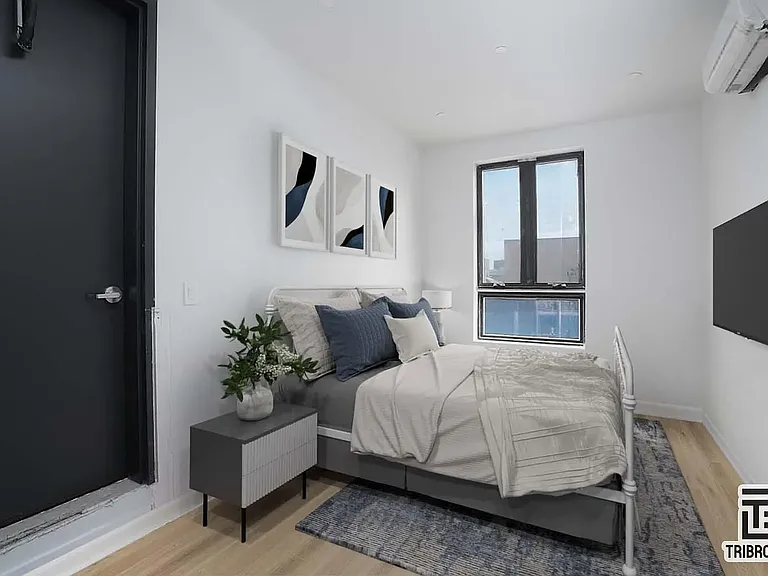 141 Meserole St #4R — Photo 5