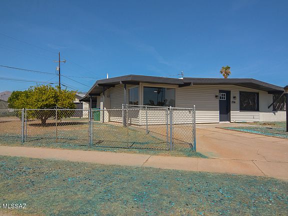 2nd image of 2156 W Calle Cusco