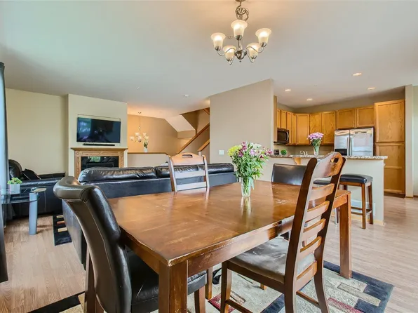 11892 Emery Village Dr N #2910, Champlin, MN 55316