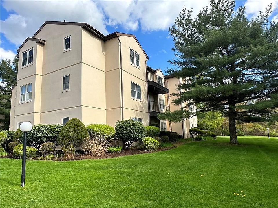 Rosewood Condominiums Cumberland, RI Zillow