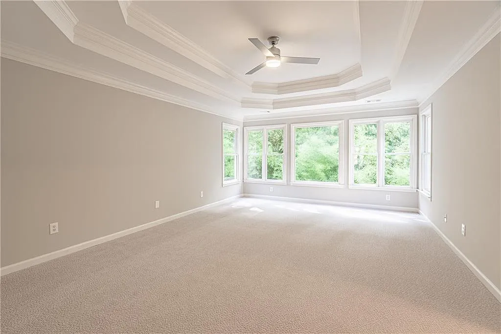 5 bed, 4.0 bath, 3244 sqft, $3,200 — Photo 4