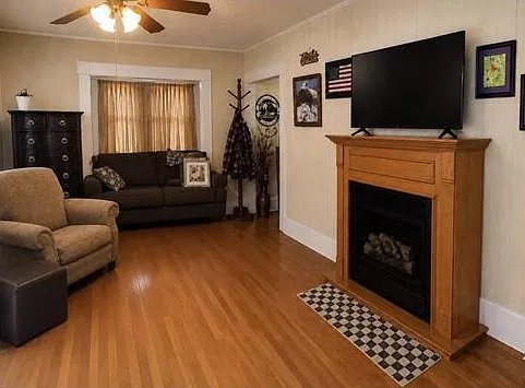4 bed, 1440 sqft, $1,600 — Photo 3