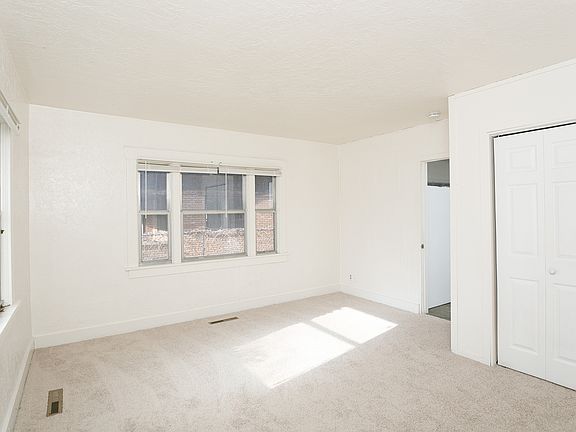 4th image of 486 15th St