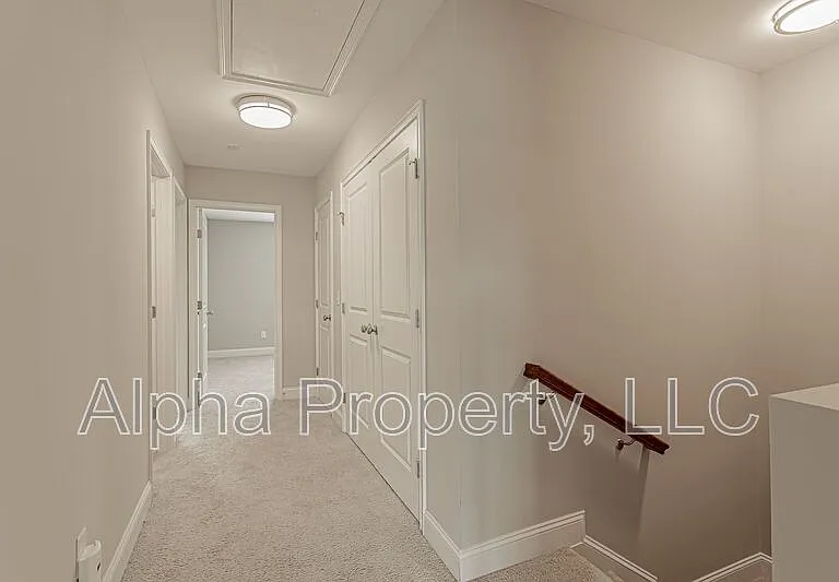 830 Chartwell Dr — Photo 11