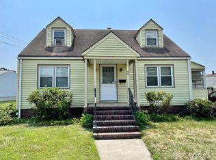 46 William St, Sayreville, NJ 08872