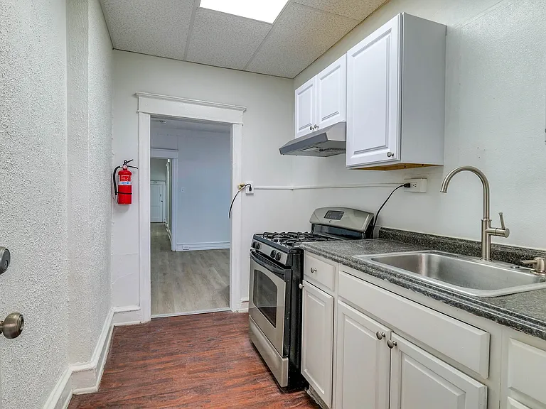 3625 Winchester Ave #2 — Photo 2