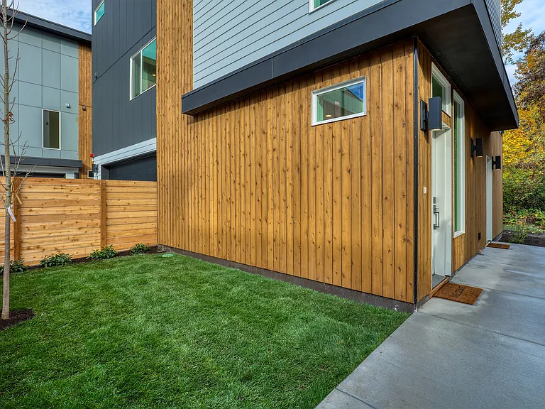 10626 E Riverside Dr — Photo 16