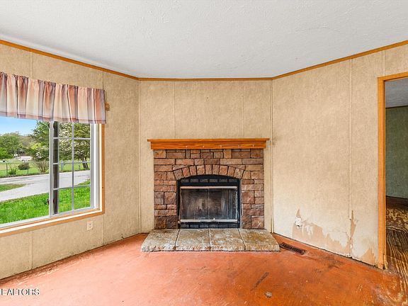 5th image of 6600 Collins Ln