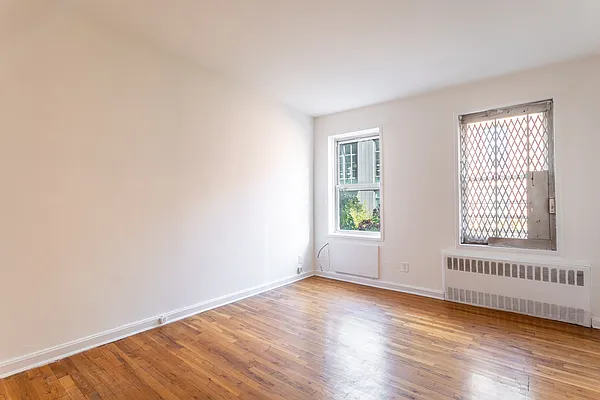 Rented by Bond New York | media 1