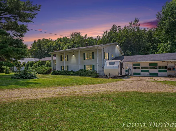2842 62nd St, Fennville, MI 49408