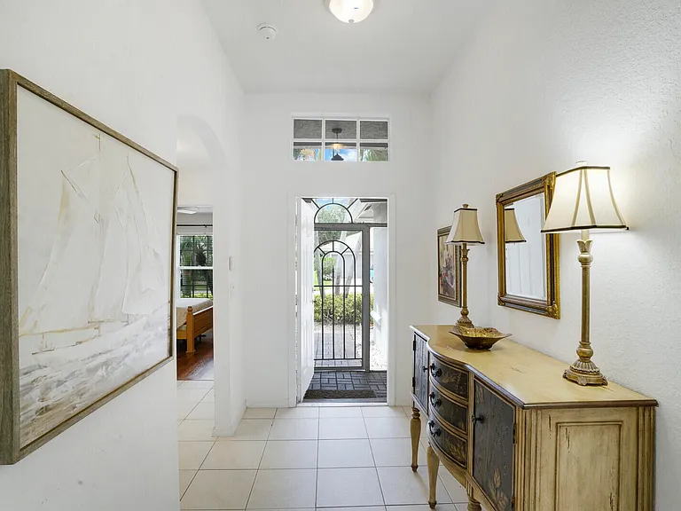 5335 Vernio Ln — Photo 7