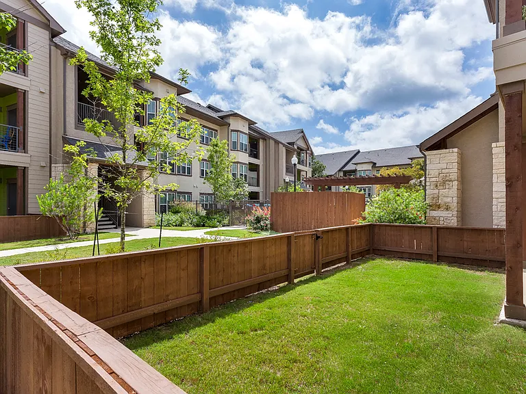 Fenced-in Pet Yards Available!