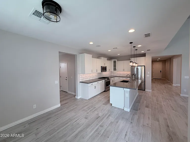 25509 N 140th Dr — Photo 11
