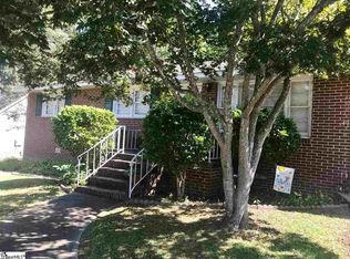 202 Kendrick St, Greer, SC 29651