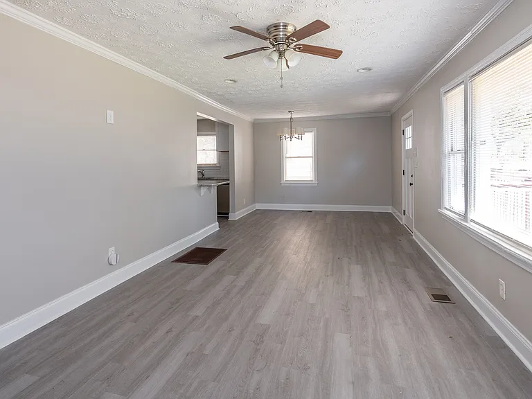 2153 Burroughs Ave SE — Photo 5