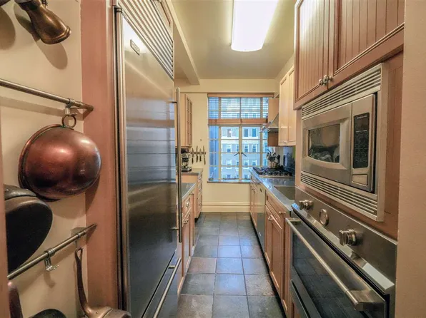 320 Central Park West image 12 of 13