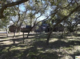 545 Henley Sanders Ln, Seadrift, TX 77983