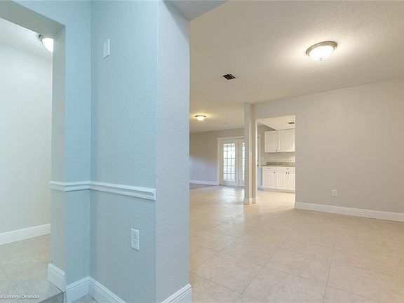 2nd image of 104 Fairway Ten Dr