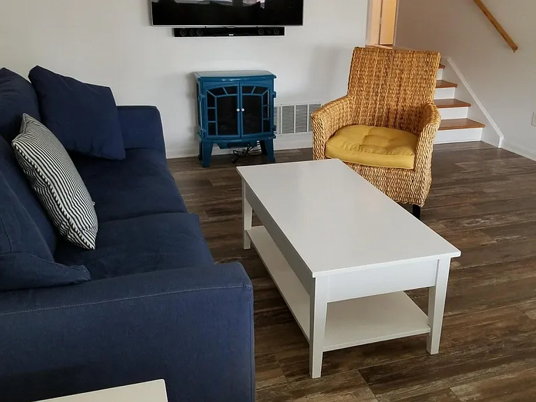23 Dover Ave #1 — Photo 16