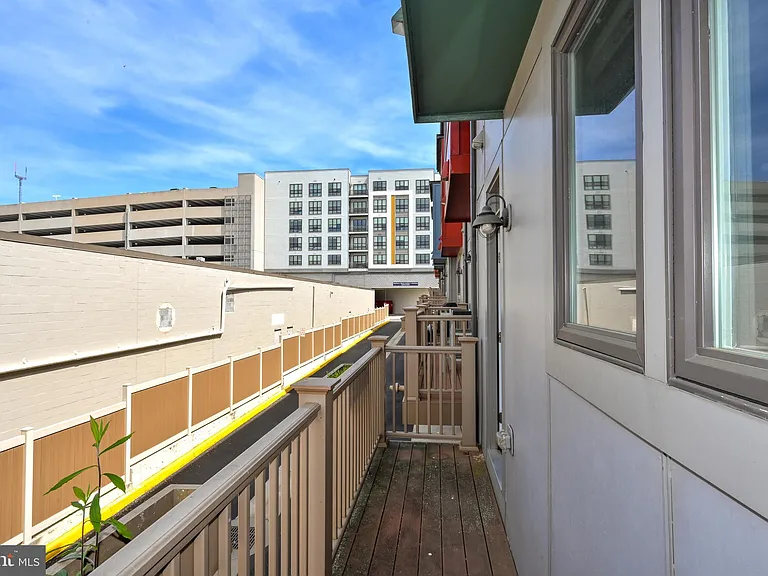 8337 Looking Glass Way — Photo 24