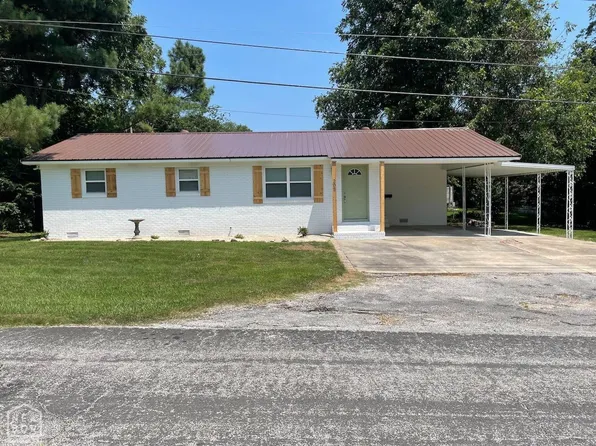 205 S Pine St, Rector, AR 72461