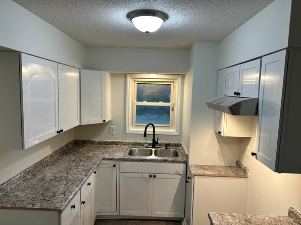 6294 Martinwest Dr, Millington, TN 38053