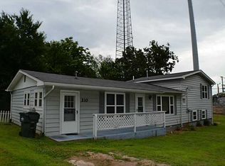 210 4th Ave SE, Gravette, AR 72736