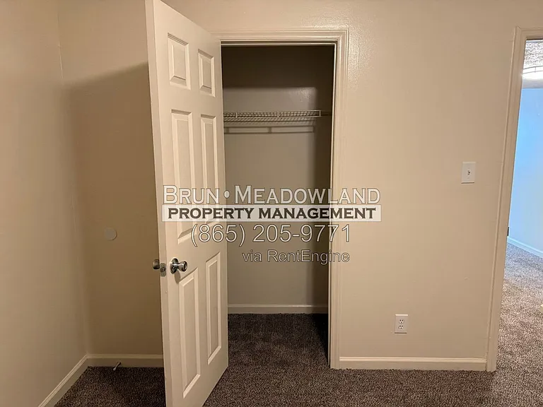 5525 Jacksboro Pike #7 — Photo 16