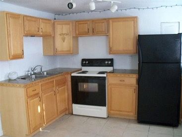 5th image of 406 Tyler Ave APT 6