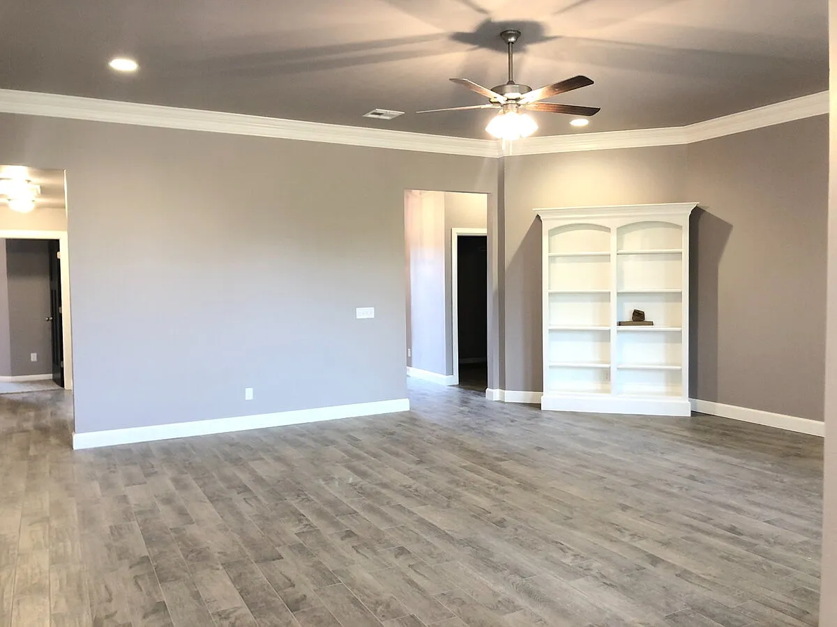 4 bed, 2.5 bath, 2200 sqft, $2,195 — Photo 4