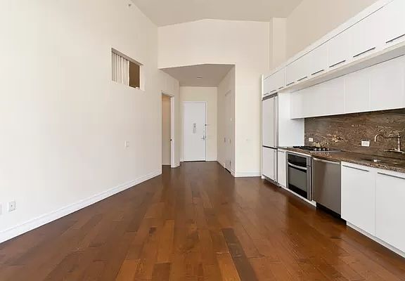 3rd image of 27-28 Thomson Ave #453