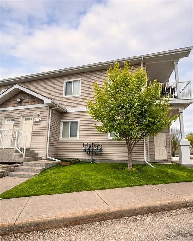 2 bed, 1.0 bath, 924 sqft, $1,850 — Photo 1