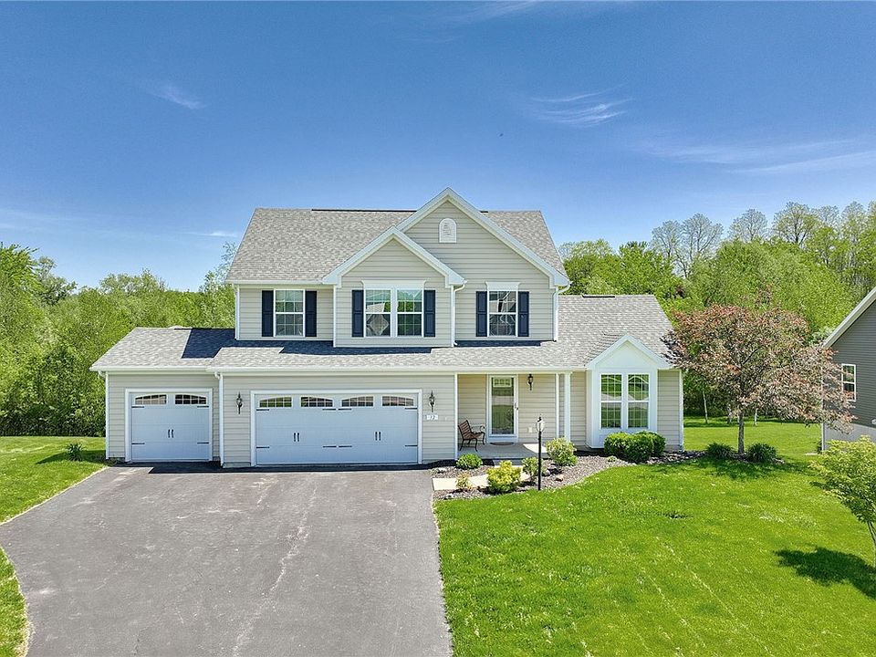 1st image of 32 Ashlyn Rise