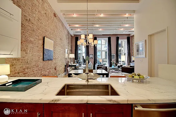 Rented by Kian Realty | media 84