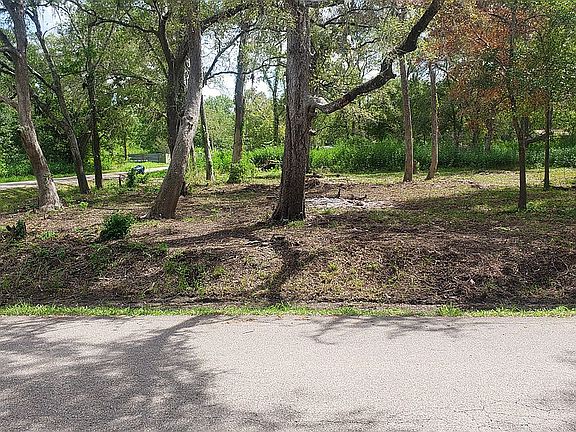 5th image of 109 Penguin Ln
