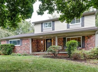 31086 Oak Valley Dr, Farmington Hills, MI 48331