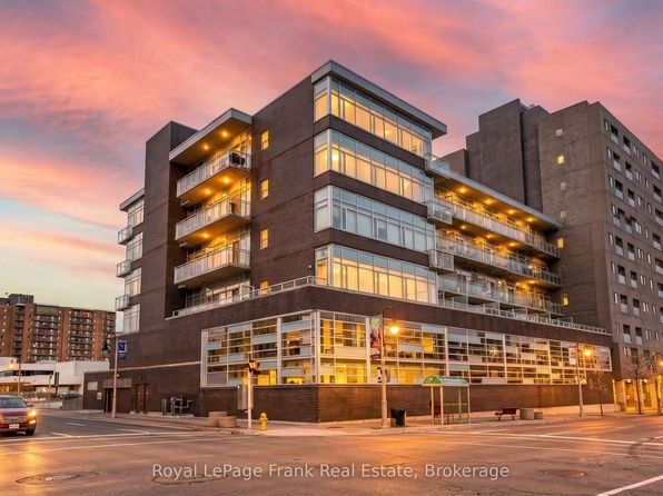 44 Bond St W #306, Oshawa, ON L1G 6R2