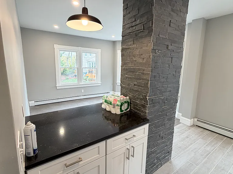 88-90 Washington Ave #90 — Photo 4